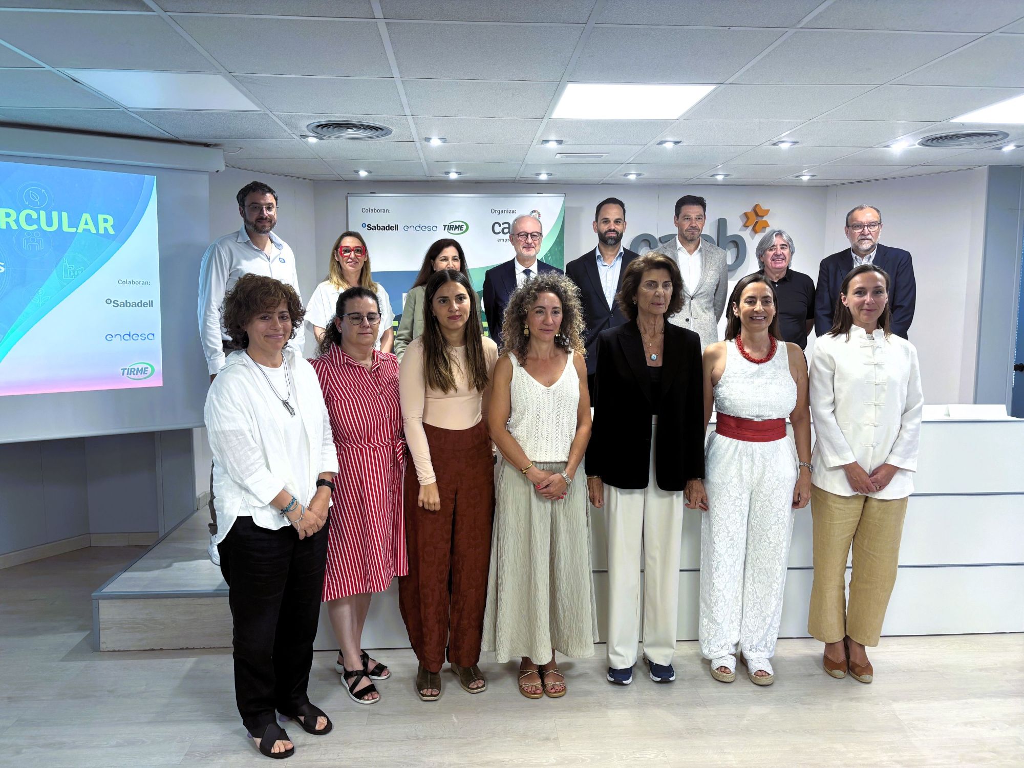Finalistas, patrocinadores y jurado de los Premios Empresa Circular.
